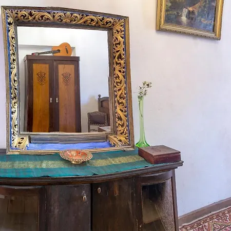 Apartment Art & House *